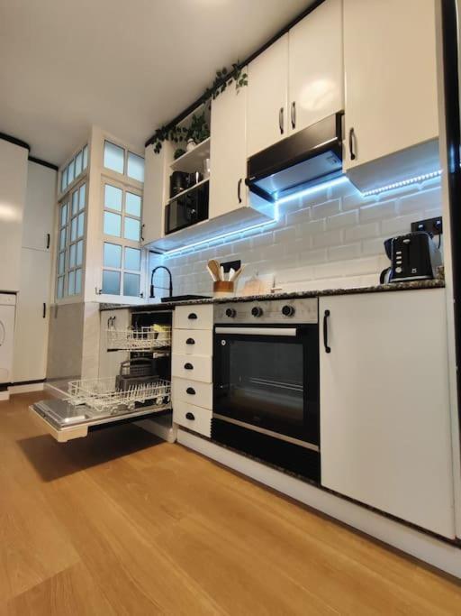 Tranquilo Apartamento Con Parking Gratis Vigilado 24H Vigo Exteriér fotografie